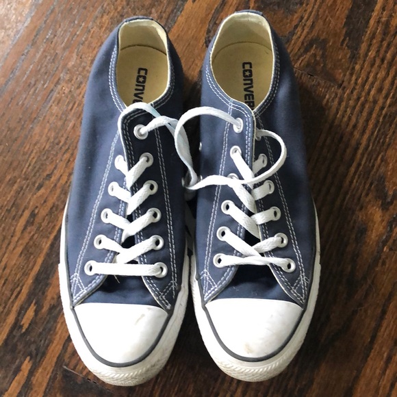 navy converse low tops